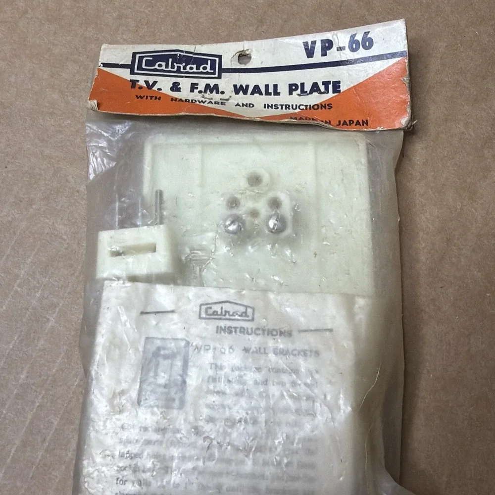 Vintage Calrad T.V. & F.M. Wall Plate VP-66 Made In Japan